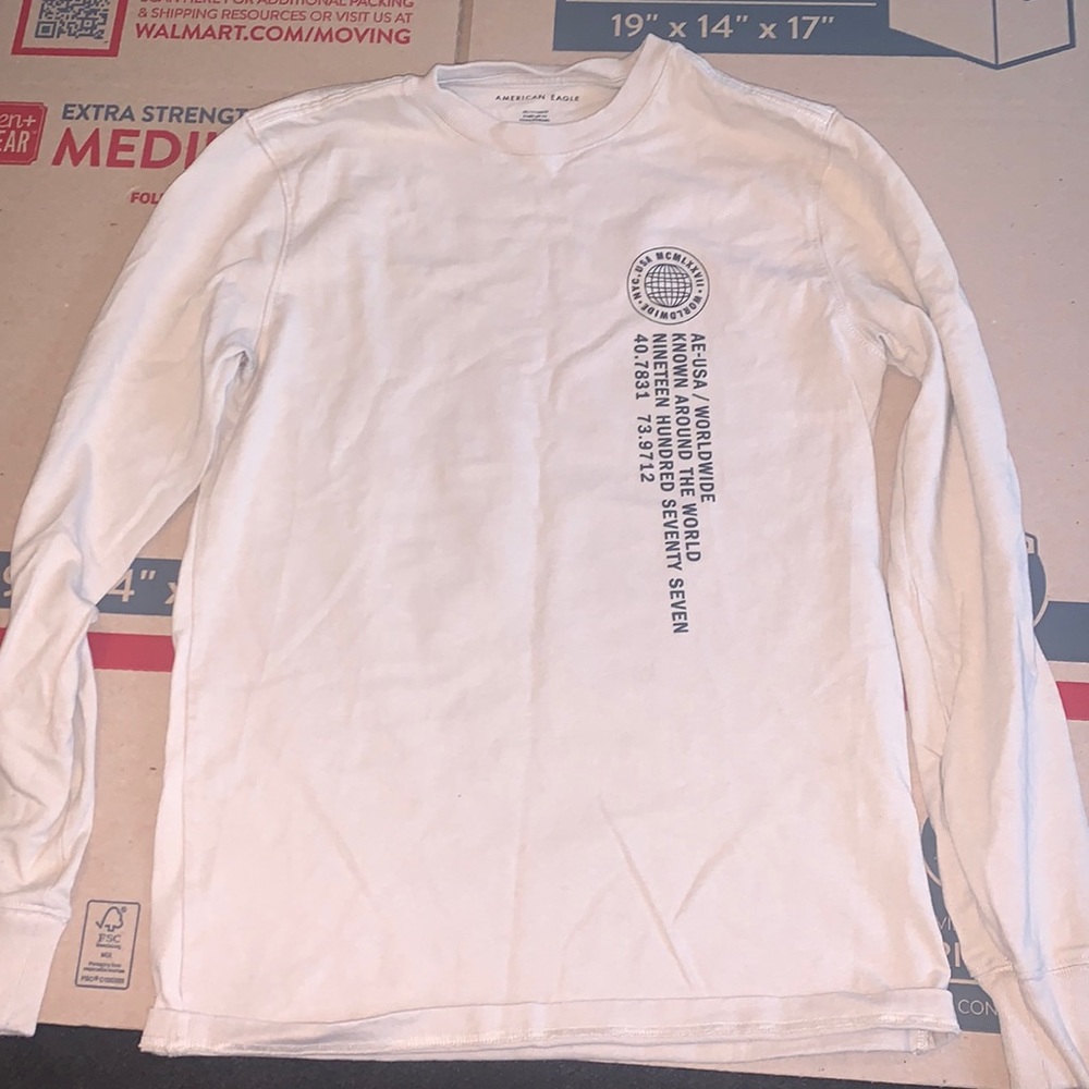 American Eagle long sleeve T-Shirt